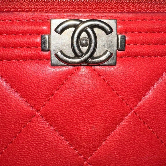Mini Chanel Boy Wallet w/ COA - Picture 7 of 11